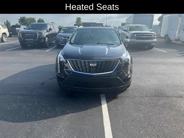 Used 2022 Cadillac XT4 Luxury w/ Driver Awareness Package AWD/4WD image 2