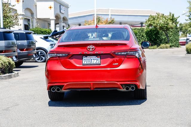 Used 2022 Toyota Camry XSE FWD image 4