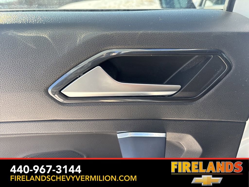 Used 2023 Volkswagen Tiguan SE R-Line image 46