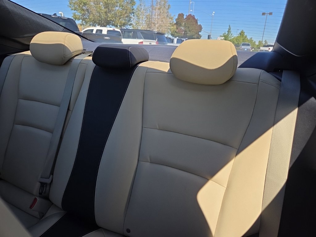 Certified 2017 Honda Accord EX-L image 14