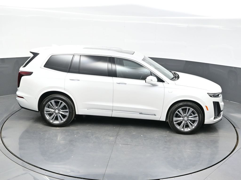 Certified 2025 Cadillac XT6 Premium Luxury w/ Platinum Package image 38