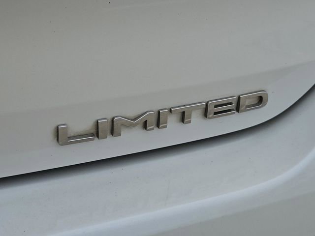 Used 2020 Toyota Highlander Limited image 12