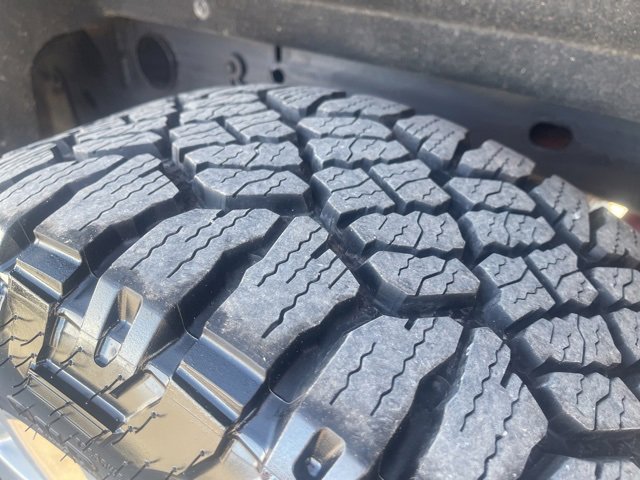 Used 2018 GMC Sierra 1500 SLT w/ SLT Premium Package image 8