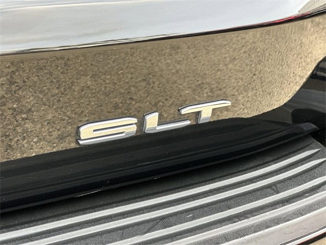 Used 2023 GMC Yukon SLT image 31