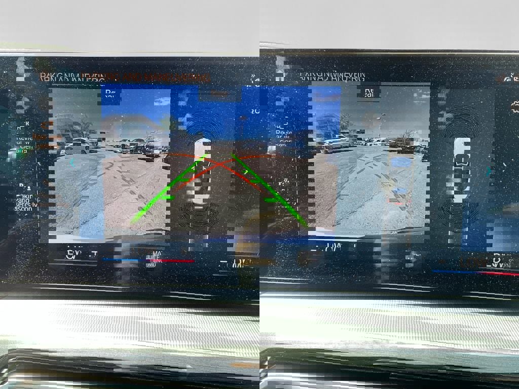 Used 2024 BMW M440i Convertible w/ Premium Package image 17