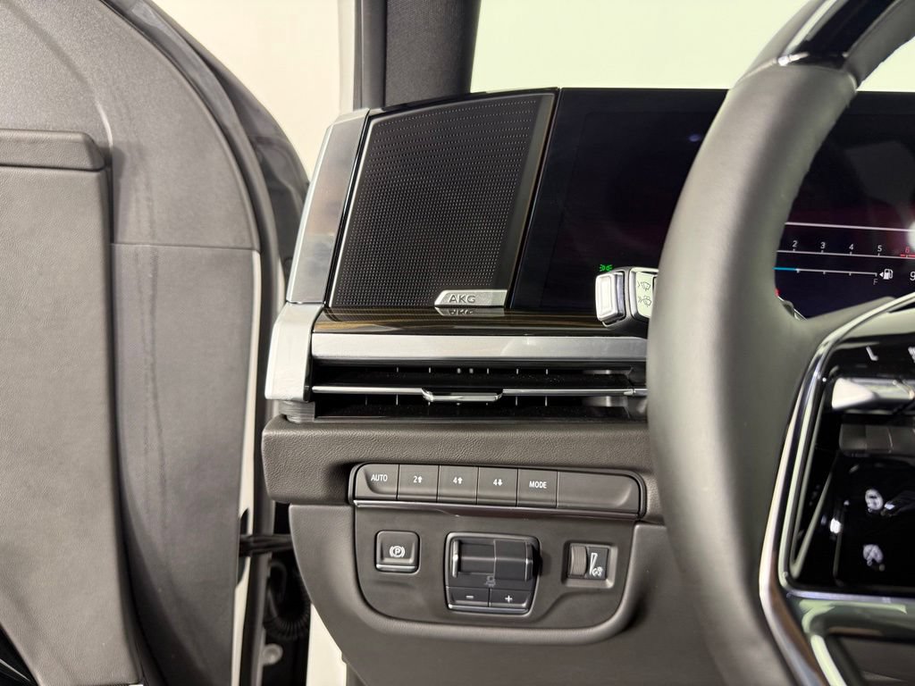 Used 2025 Cadillac Escalade Premium Luxury AWD/4WD image 25