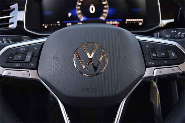 Certified 2025 Volkswagen Jetta S image 18