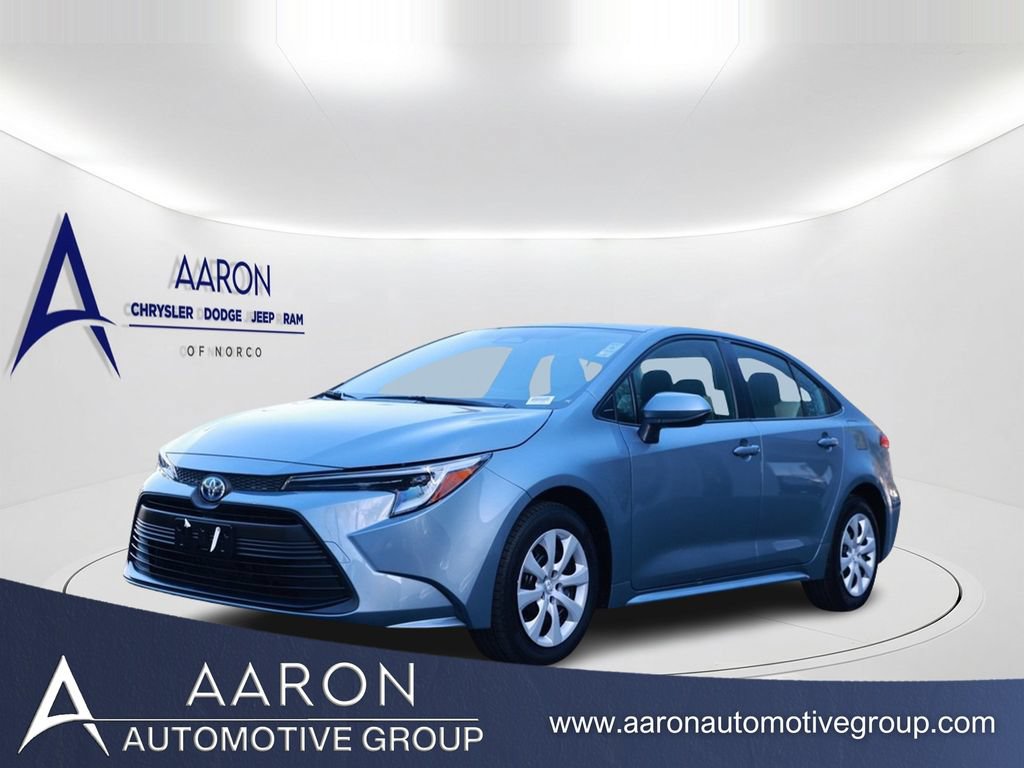 Used 2023 Toyota Corolla LE w/ Carpet Mat Package (TMS) FWD image 1