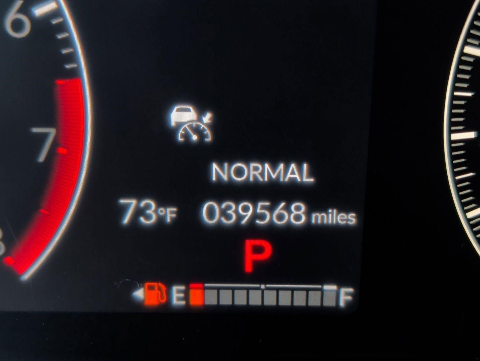 Used 2024 Honda Pilot Touring image 16