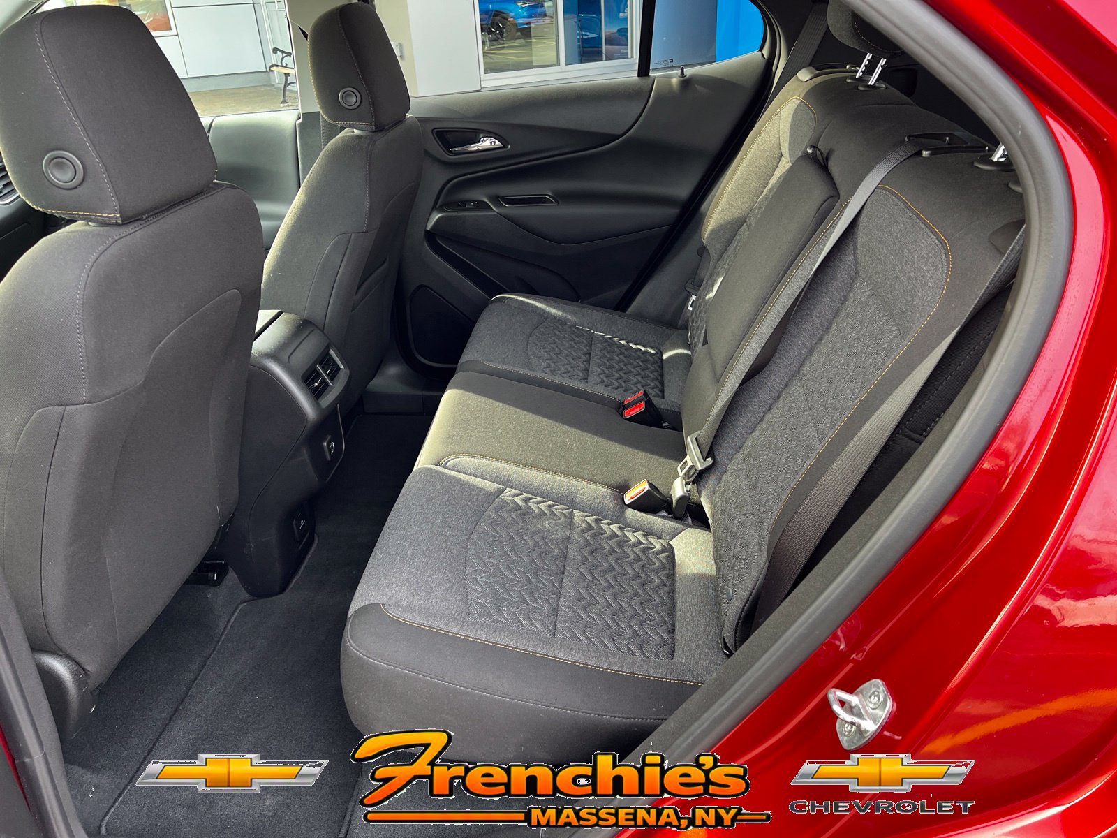 Used 2023 Chevrolet Equinox LT AWD/4WD image 8