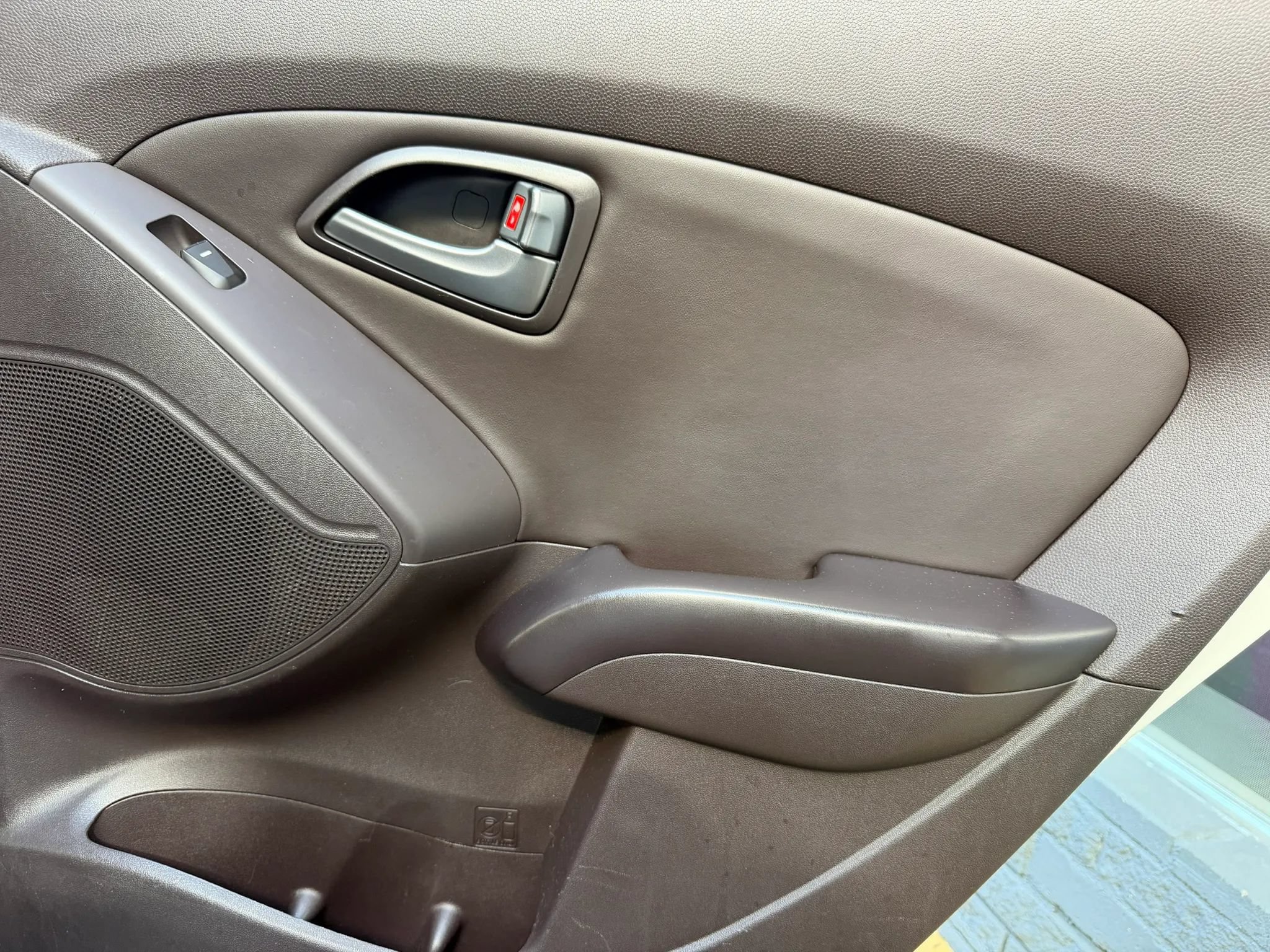 Used 2015 Hyundai Tucson SE AWD/4WD image 13