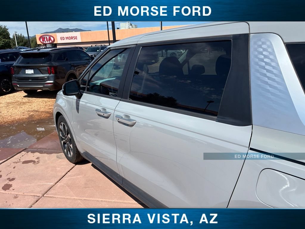 Certified 2023 Kia Carnival EX FWD image 15