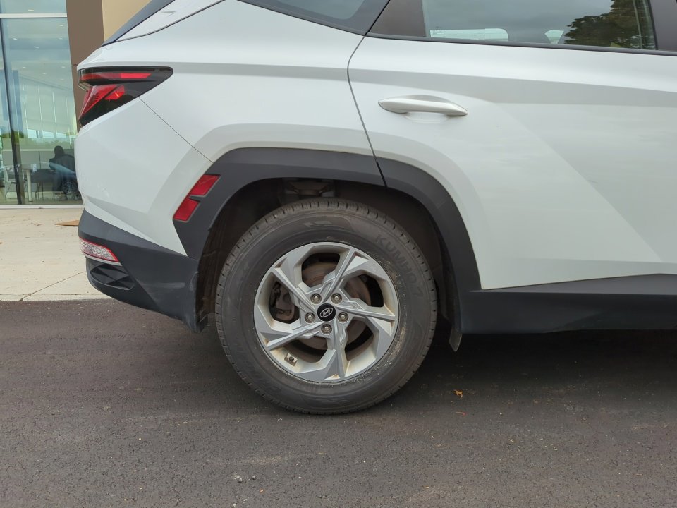 Used 2022 Hyundai Tucson SE FWD image 33