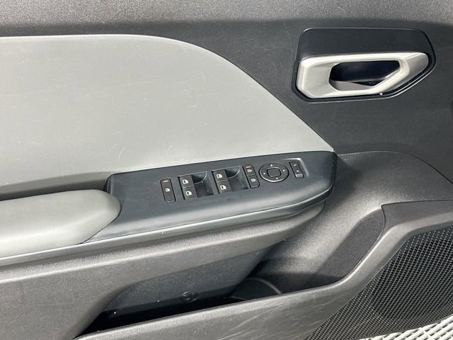 Used 2025 Kia K4 LXS FWD image 23