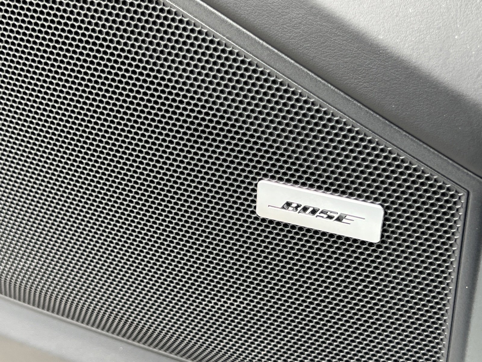 Certified 2025 Porsche Cayenne GTS image 29