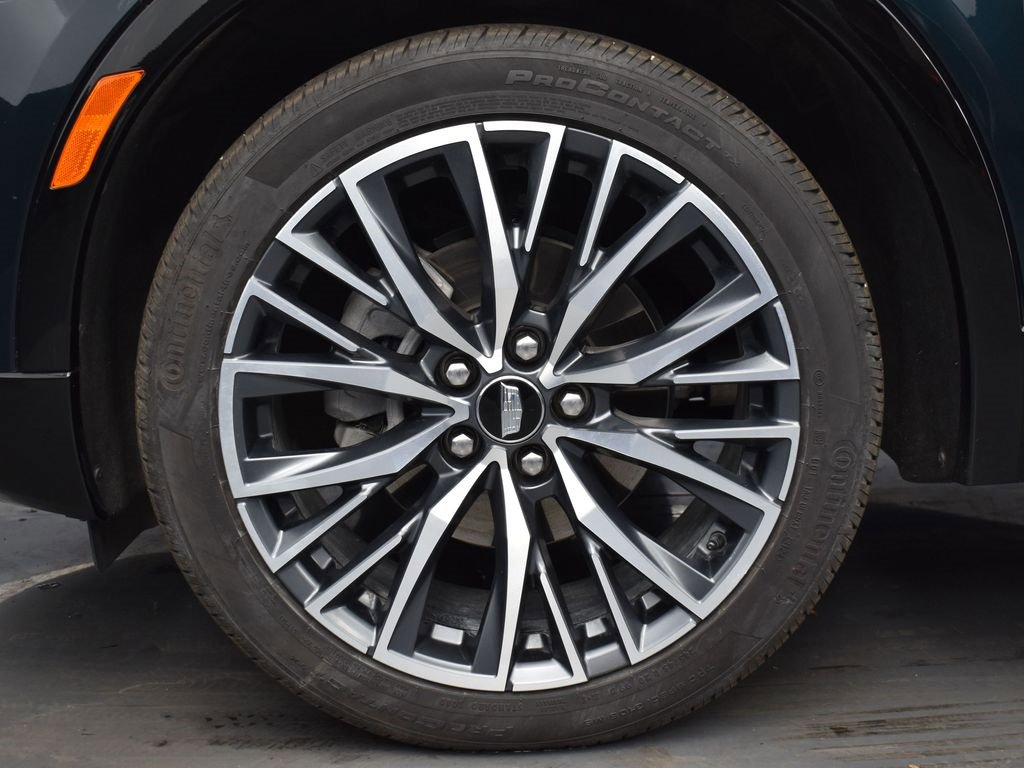 Certified 2025 Cadillac XT4 Sport image 8