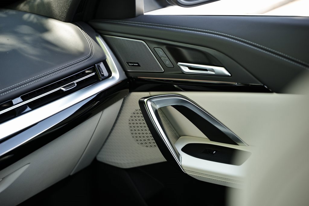 New 2026 BMW X1 xDrive28i w/ Convenience Package image 27