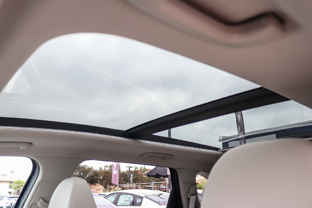 Certified 2026 Kia Sorento S w/ S Panoramic Sunroof Package AWD/4WD image 24