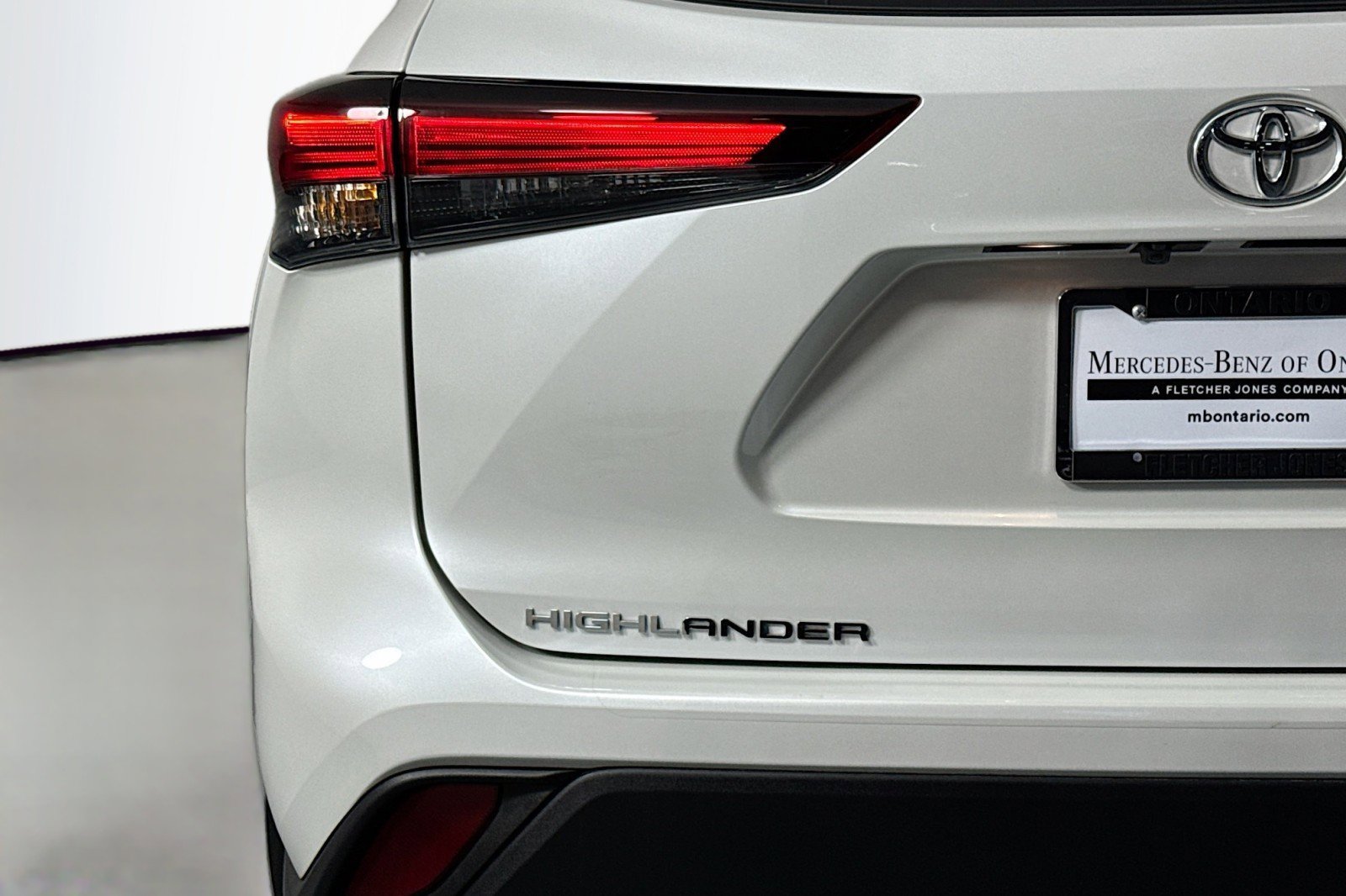 Used 2024 Toyota Highlander XLE image 14