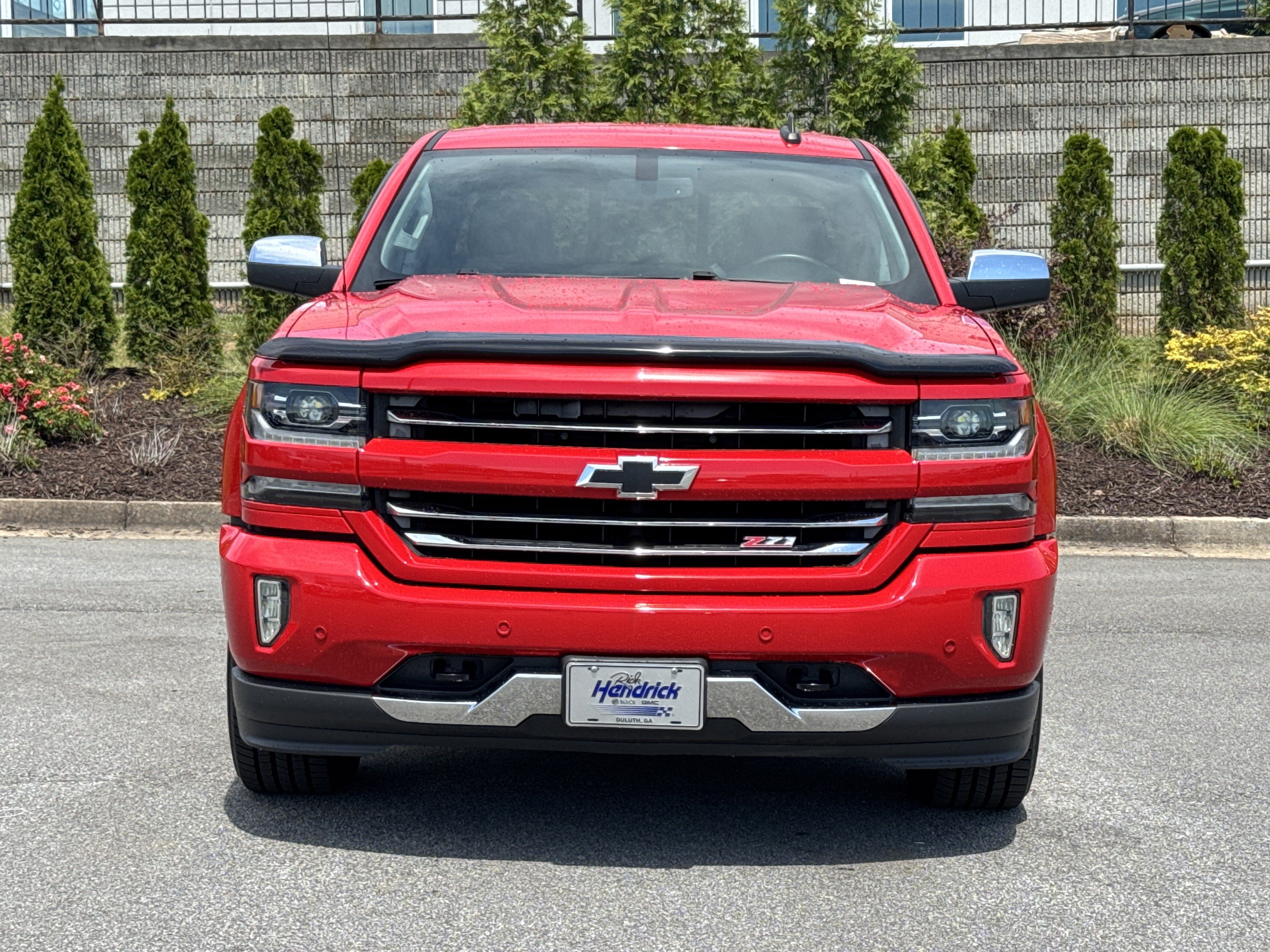 Used 2017 Chevrolet Silverado 1500 LTZ Z71 w/ LTZ Plus Package AWD/4WD image 3