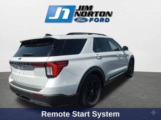 Used 2025 Ford Explorer Active w/ Active Comfort Package RWD image 11
