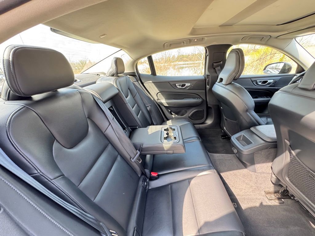 Used 2024 Volvo S60 B5 Core image 25