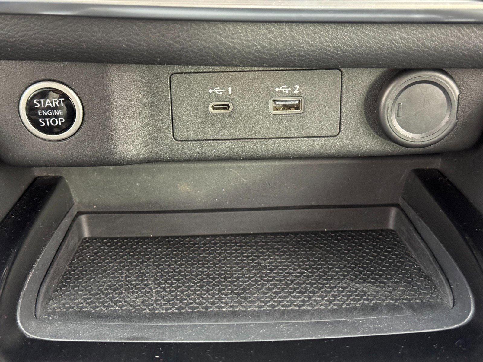 Used 2022 Nissan Rogue SV image 25