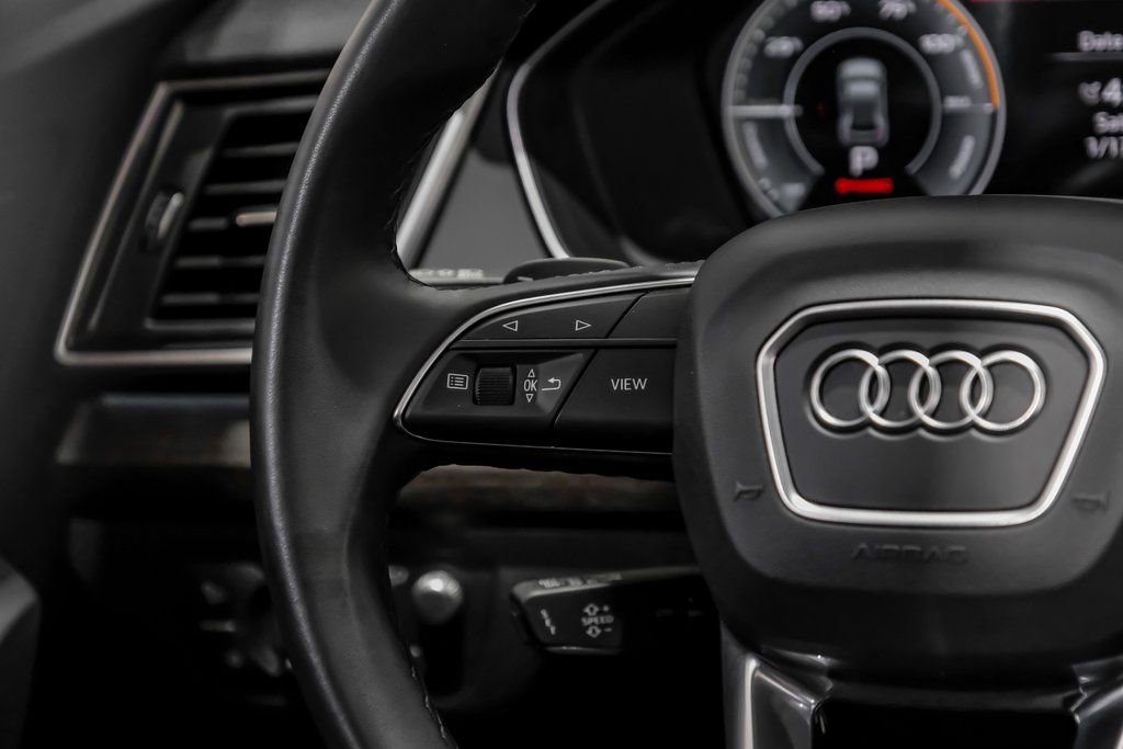 Used 2024 Audi Q5 e Prestige w/ Prestige Package image 14
