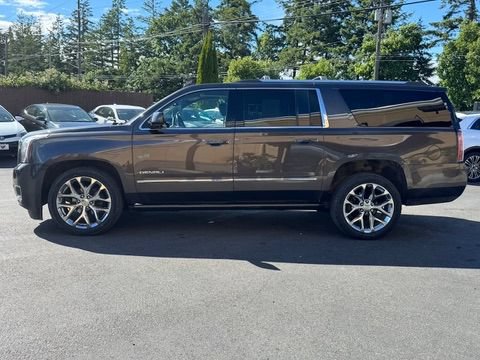 Used 2017 GMC Yukon XL Denali w/ Open Road Package AWD/4WD image 4