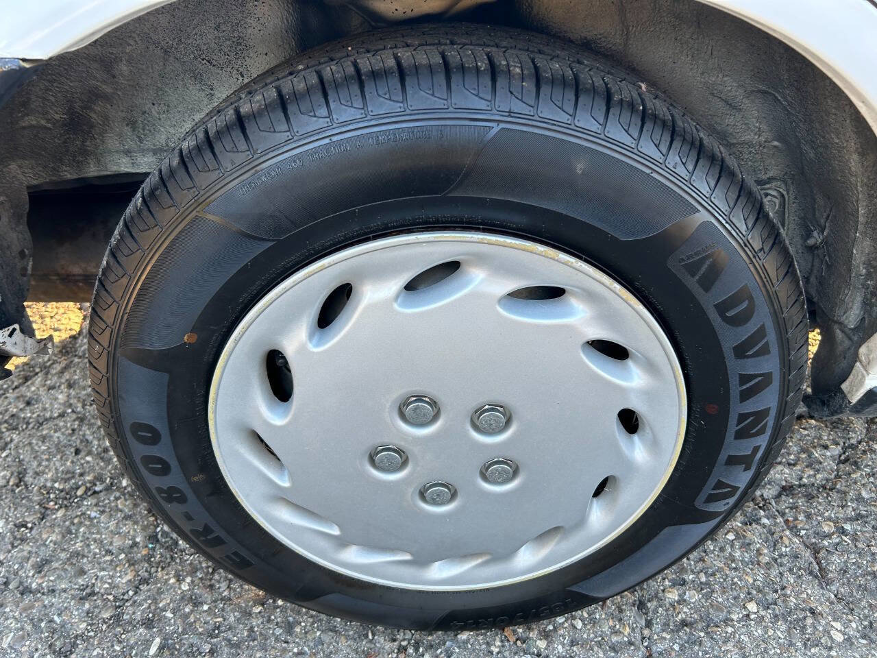 Used 1991 Toyota Camry Deluxe image 42