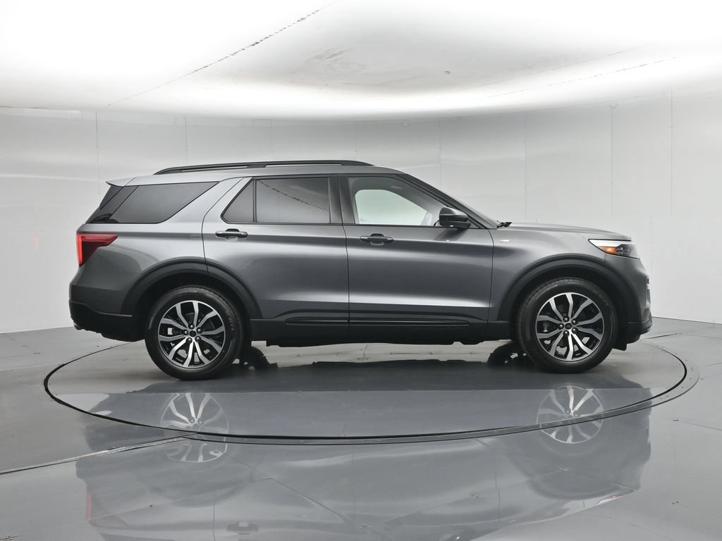 Certified 2022 Ford Explorer ST-Line w/ Class IV Trailer Tow Package AWD/4WD image 25