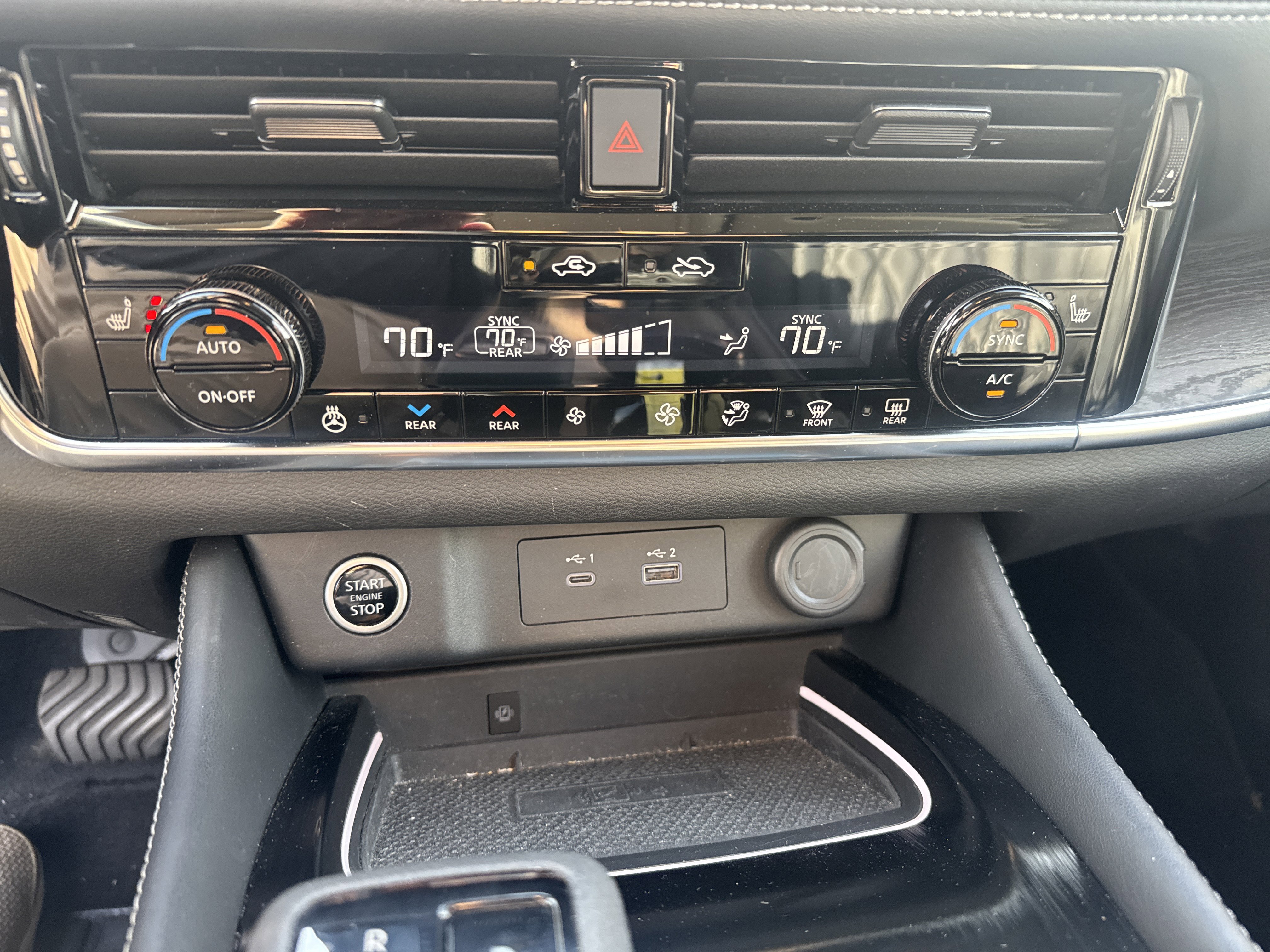 Used 2023 Nissan Rogue Platinum w/ Platinum Premium Package image 25