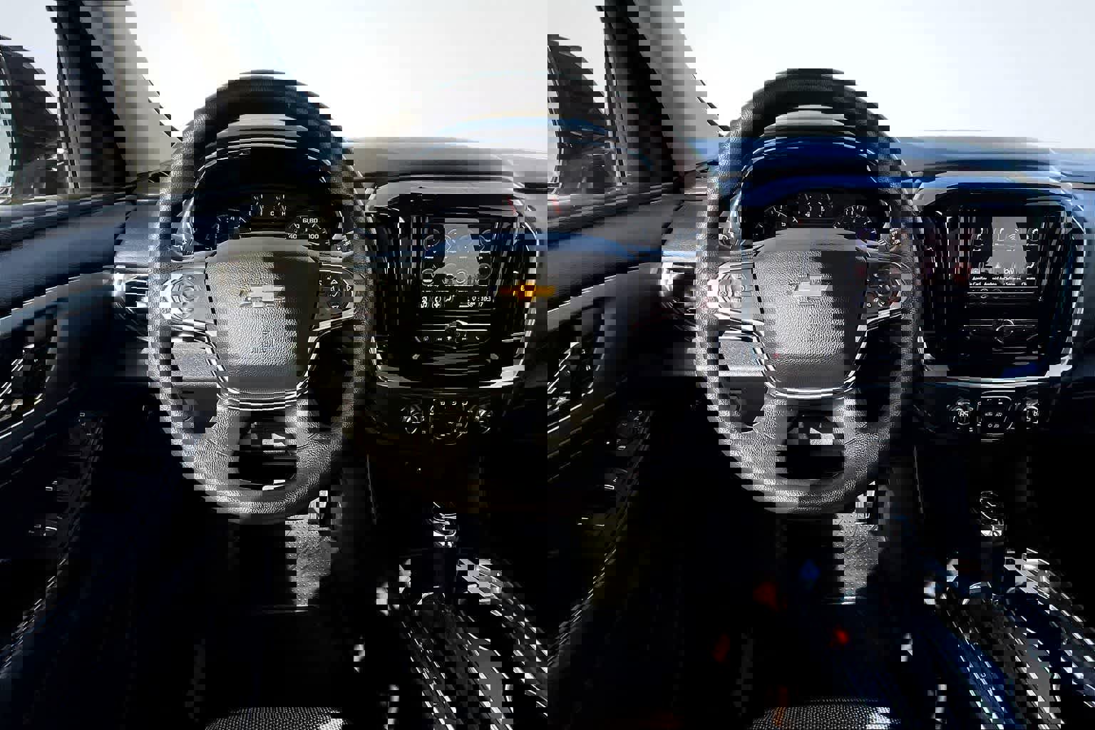 Used 2020 Chevrolet Traverse LS w/ LPO, Blackout Package AWD/4WD image 15