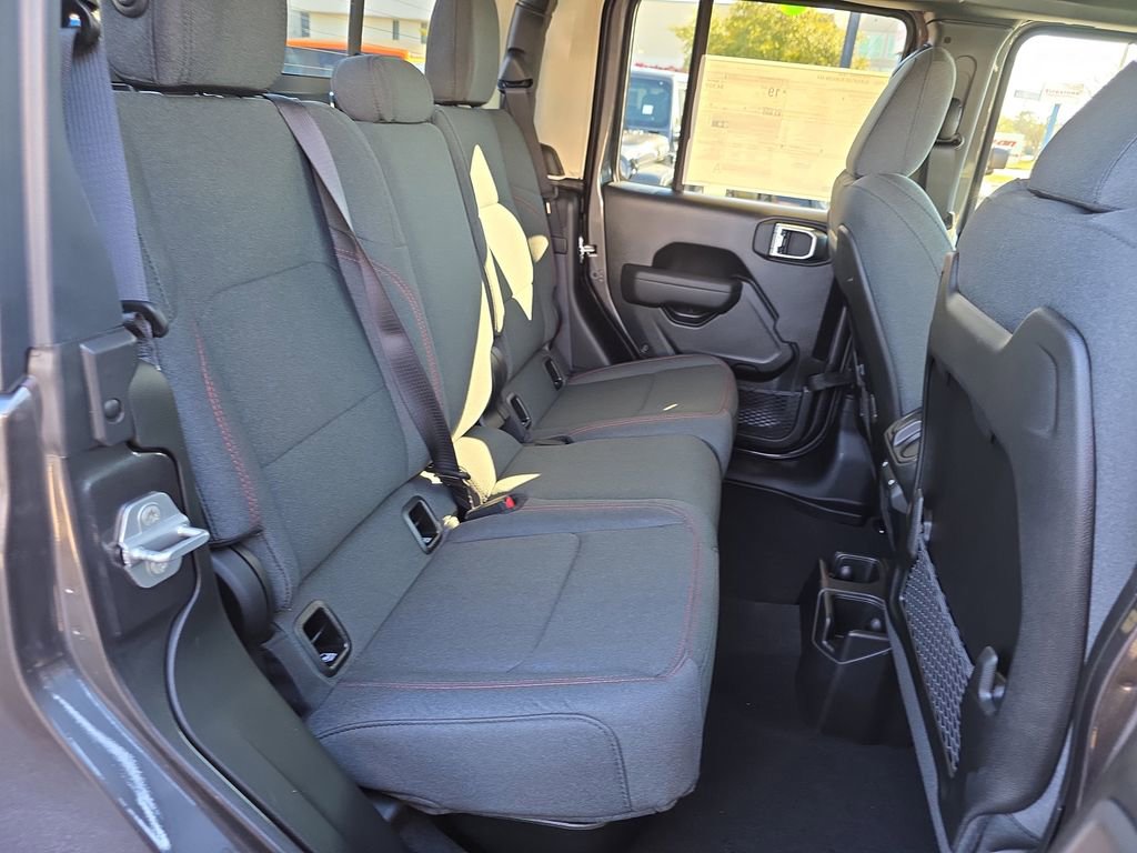 New 2026 Jeep Gladiator Rubicon w/ Safety Group AWD/4WD image 36