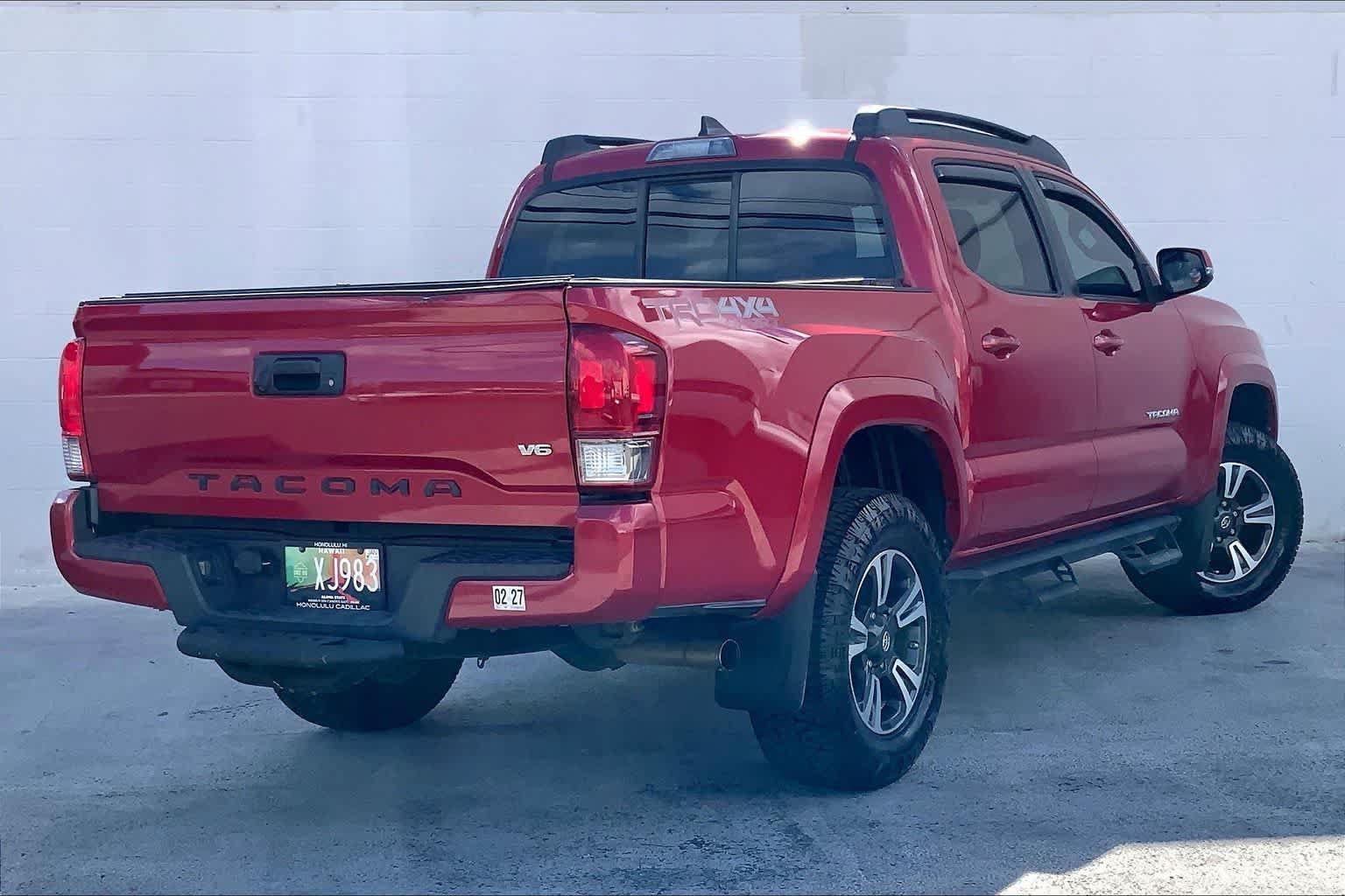 Used 2016 Toyota Tacoma SR AWD/4WD image 22