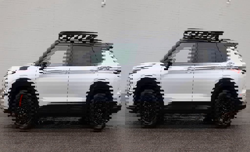 New 2026 Mitsubishi Outlander Trail Edition image 2