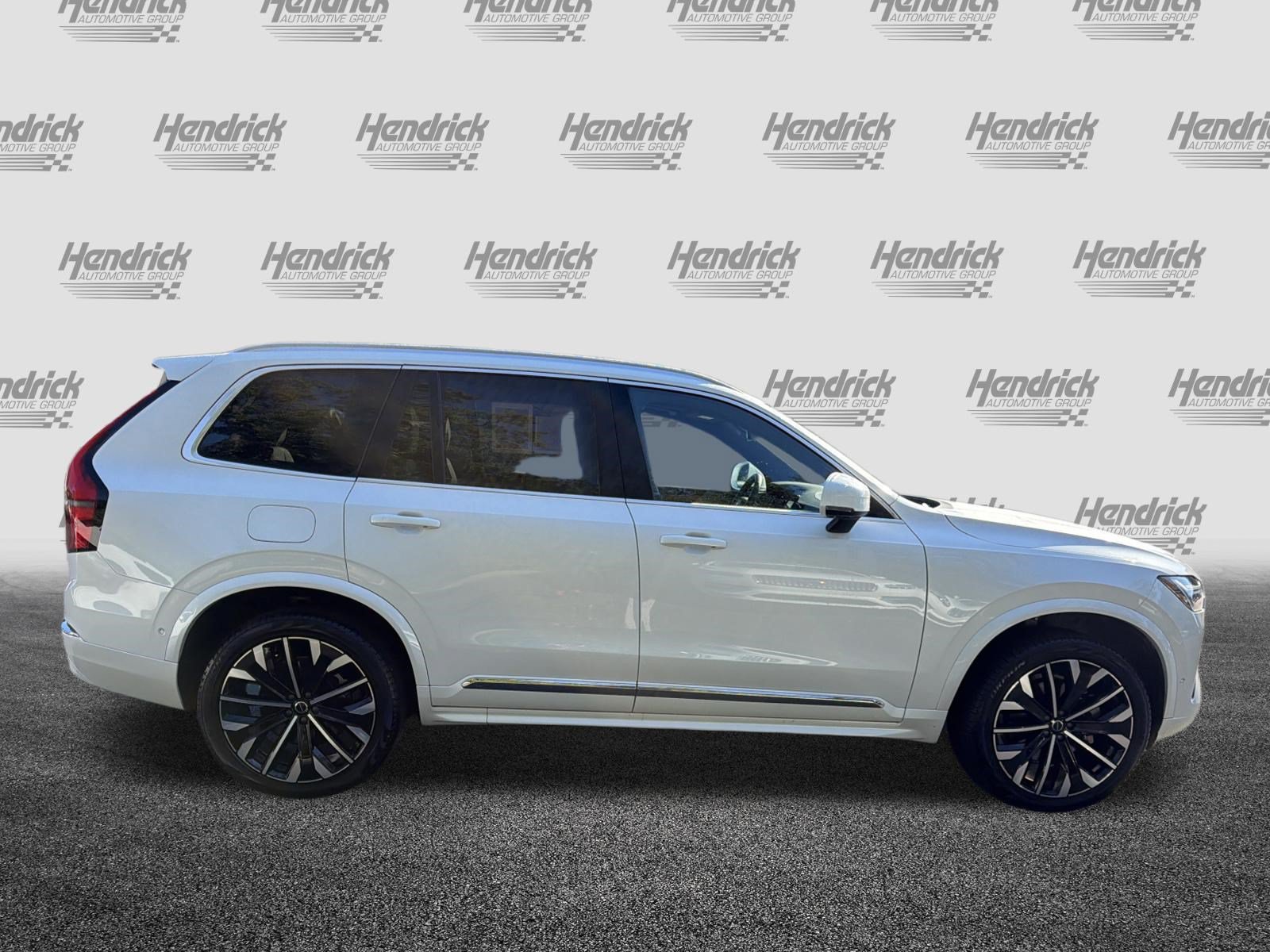 Certified 2026 Volvo XC90 B6 Plus AWD/4WD image 10