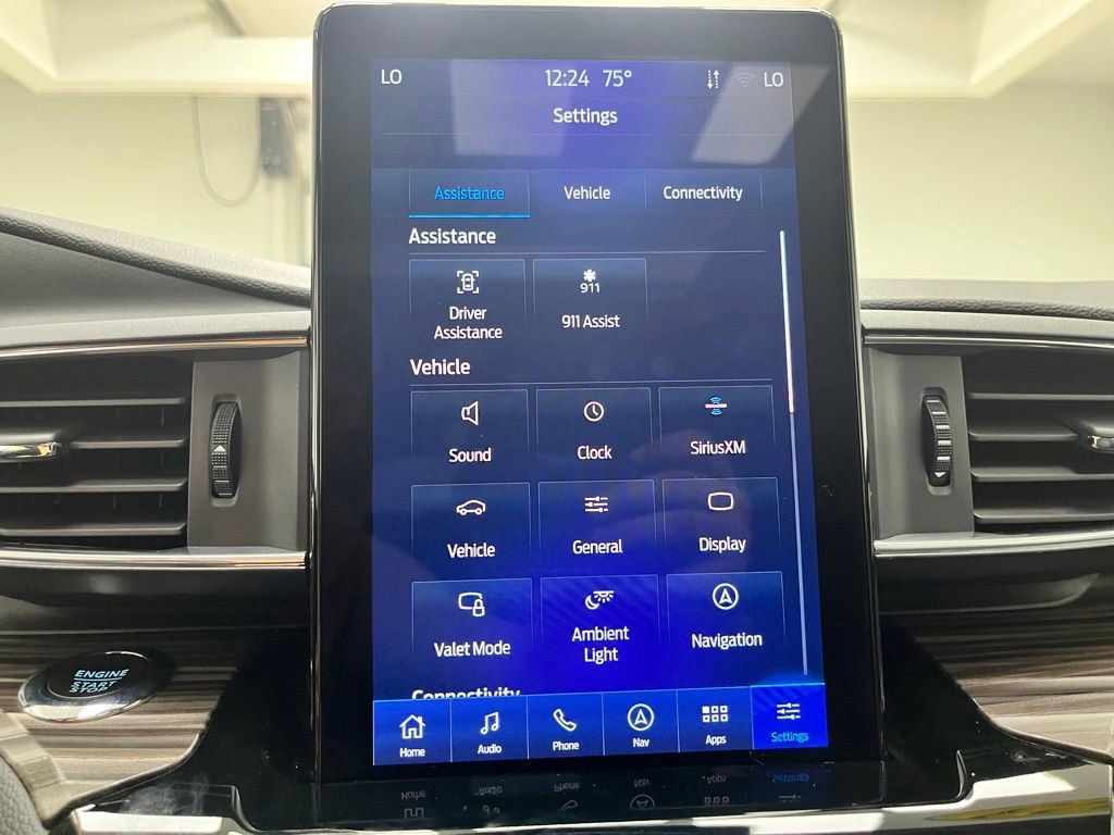 Used 2023 Ford Explorer Limited w/ Limited Technology Package AWD/4WD image 27