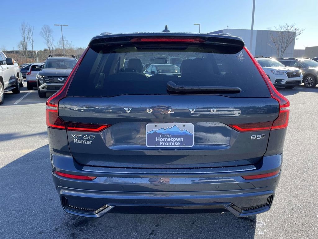 New 2026 Volvo XC60 B5 Ultra w/ Protection Package Premier image 23