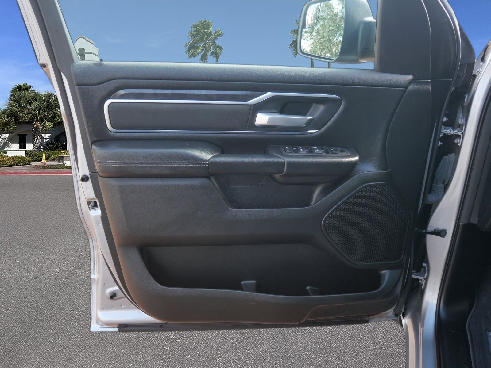 Used 2024 RAM 1500 Lone Star image 16