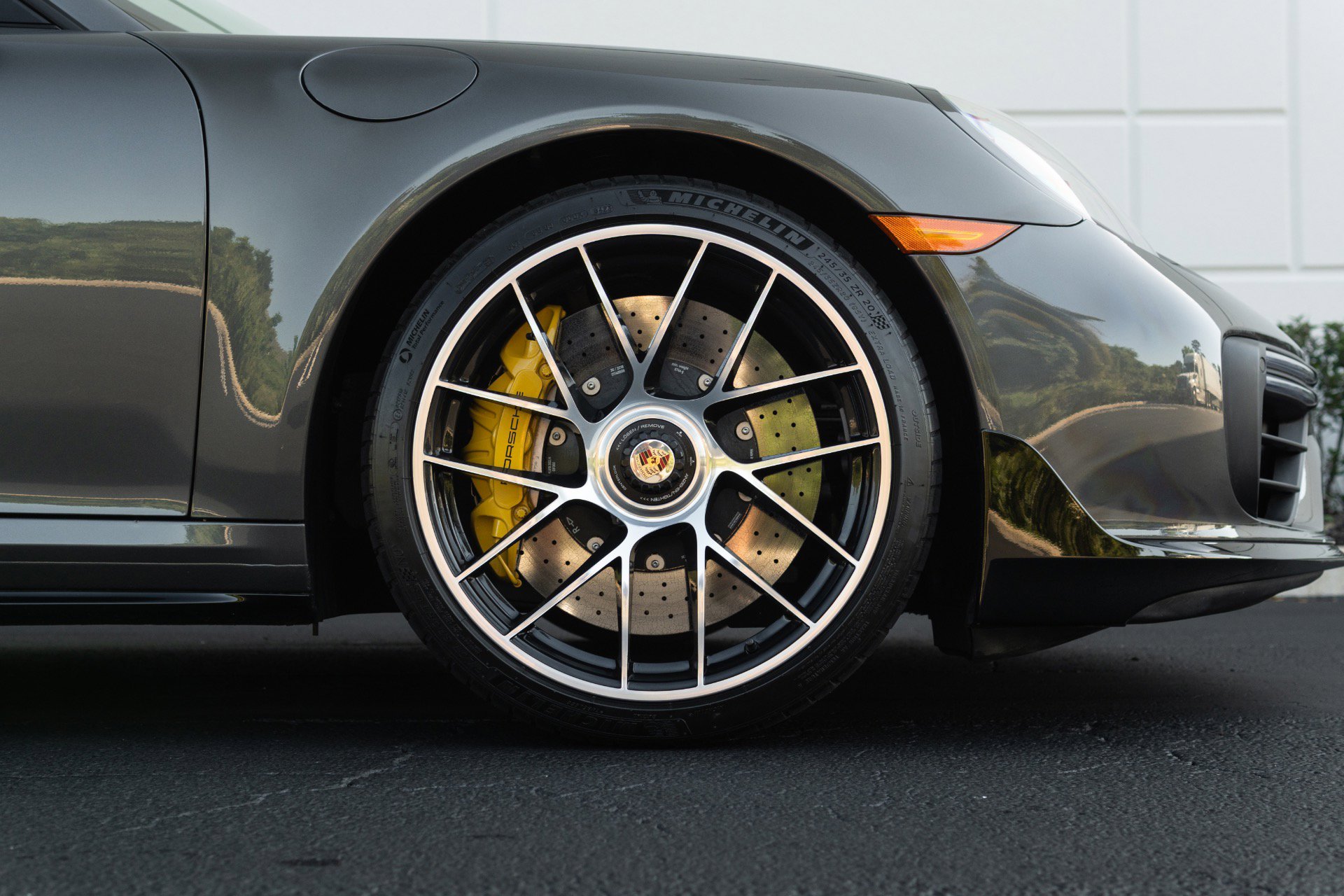 Used 2019 Porsche 911 Turbo S image 9