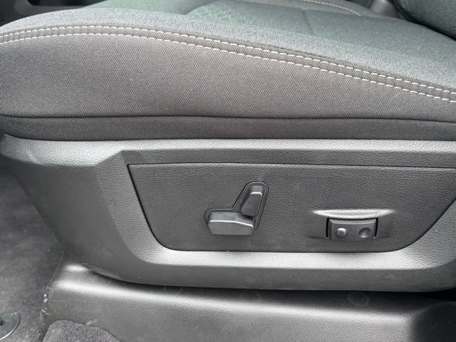 New 2026 RAM 2500 Big Horn AWD/4WD image 16