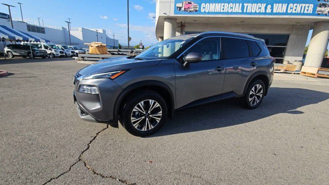 Used 2023 Nissan Rogue SV w/ SV Premium B Package FWD image 4