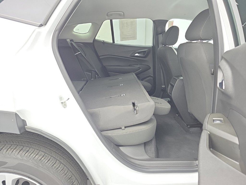 Used 2024 Chevrolet Trax LS FWD image 41