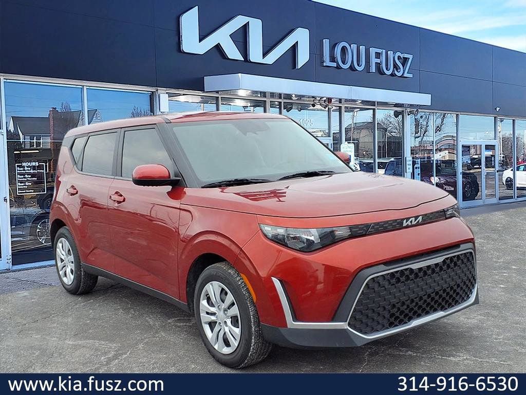 Used 2023 Kia Soul LX video 1