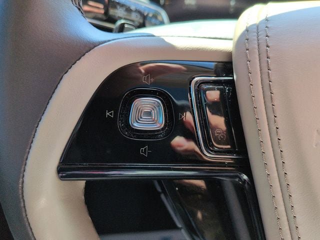 Used 2024 Lincoln Aviator Reserve w/ Equipment Group 201A AWD/4WD image 18