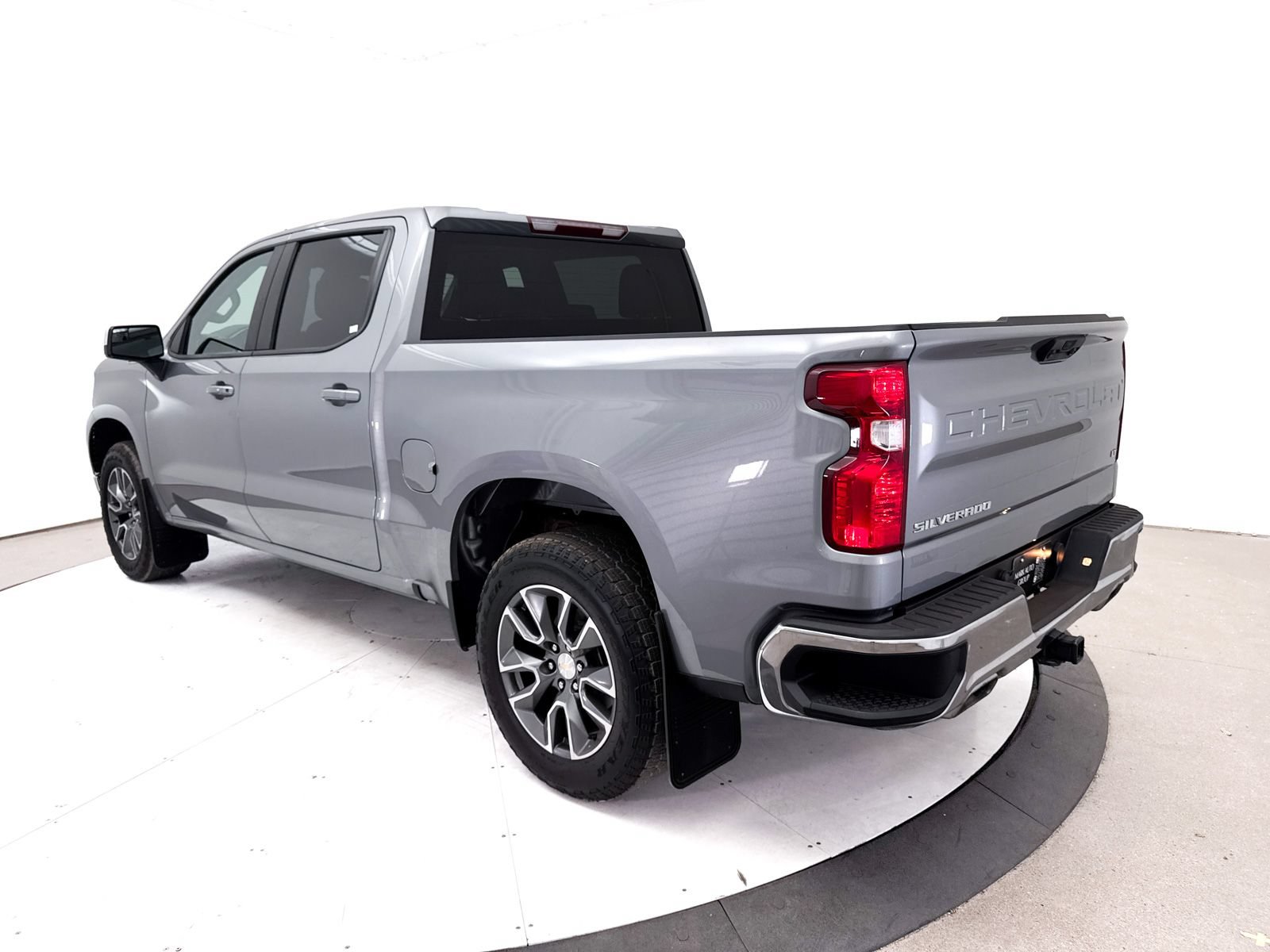 Used 2024 Chevrolet Silverado 1500 LT w/ Z71 Off-Road Package AWD/4WD image 14
