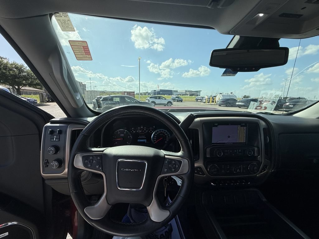 Used 2018 GMC Sierra 2500 Denali w/ Duramax Plus Package AWD/4WD image 7
