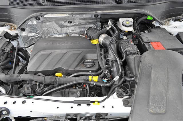 Used 2025 Chevrolet Trax RS w/ Driver Confidence Package image 39