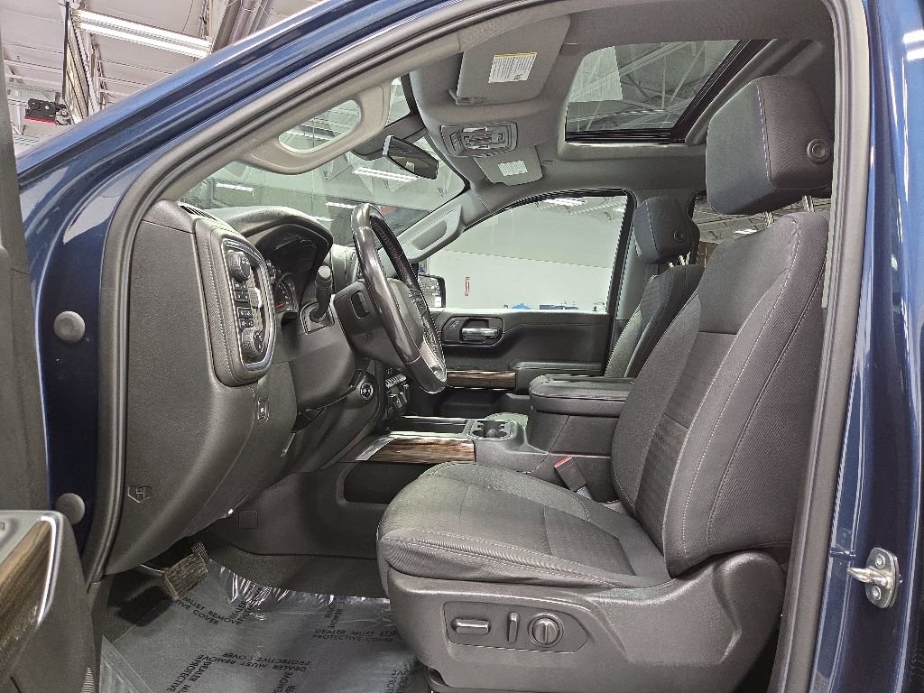 Used 2021 Chevrolet Silverado 1500 LT Trail Boss w/ Convenience Package II AWD/4WD image 9